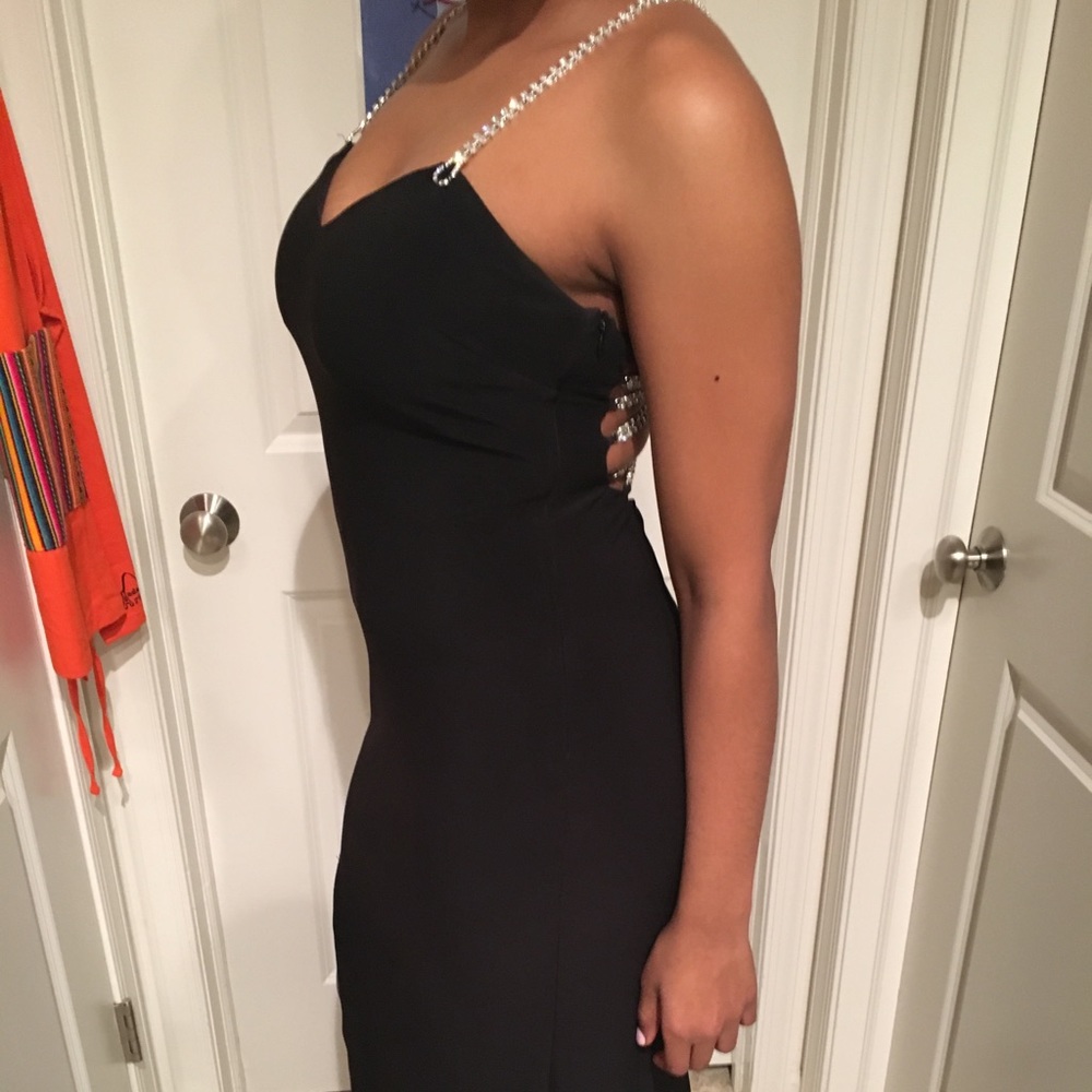 Women’s Black Diamond Straps Prom Dress